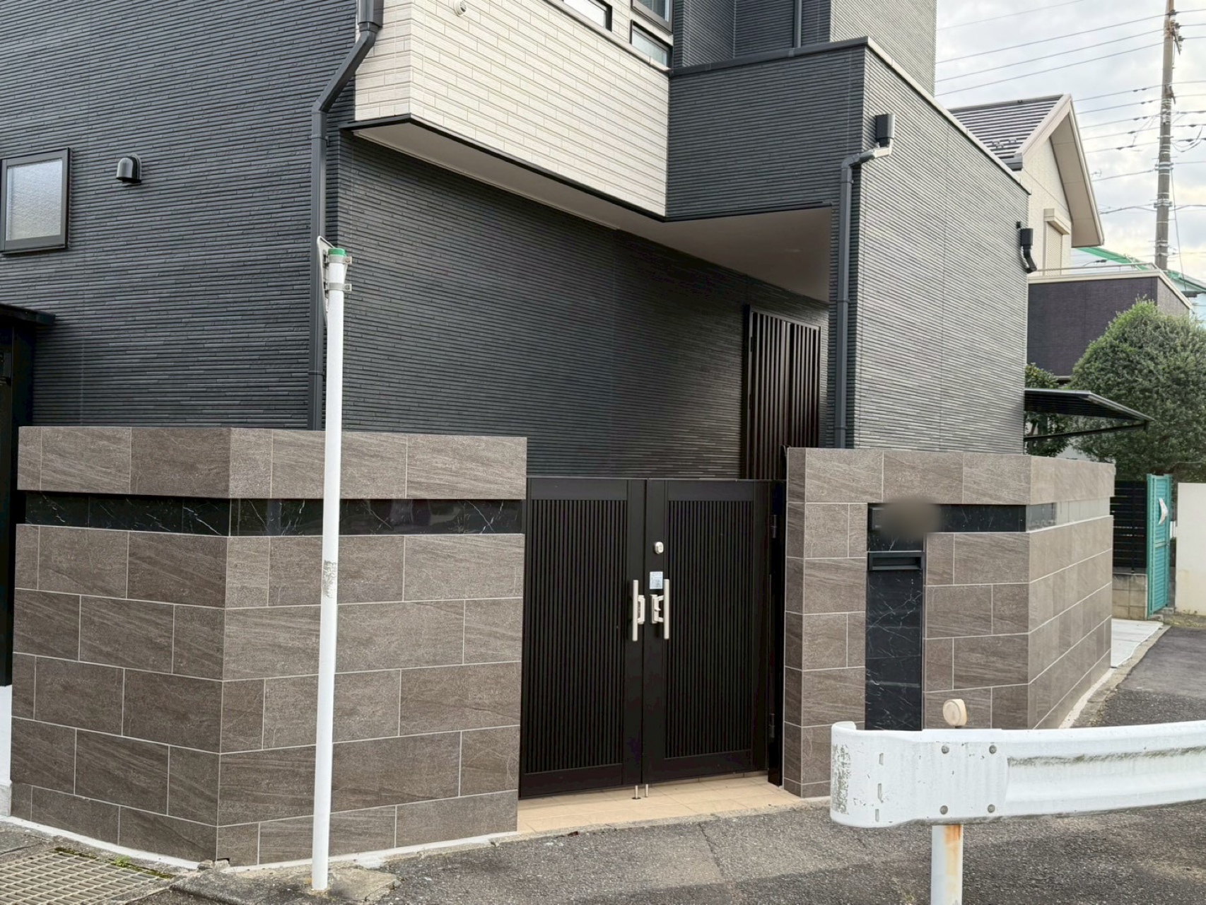 桶川市に特化したデザイン